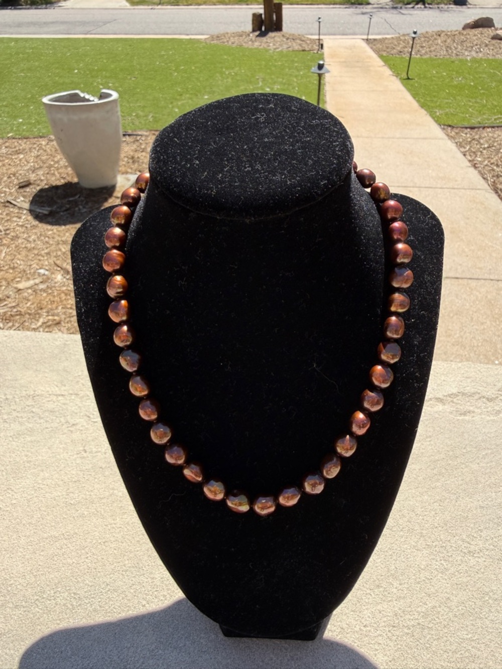 Lustrous Copper Pearl Bead Necklace for Women